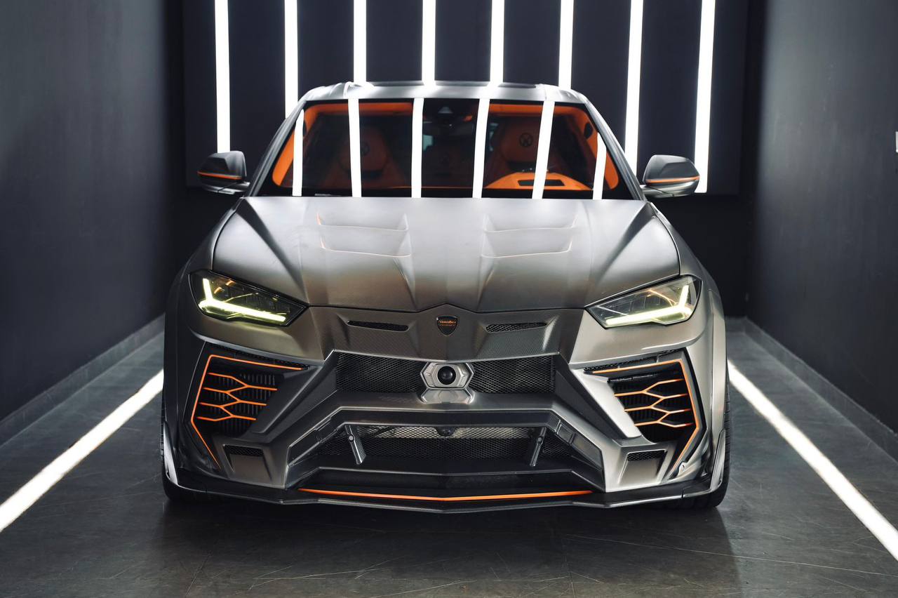 Lamborghini URUS VENATUS MANSORY